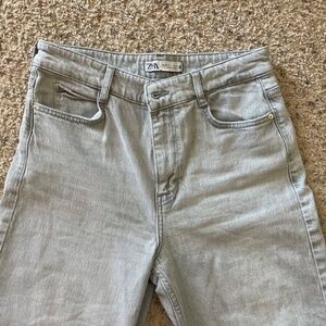 Zara Crop High Waisted Jeans